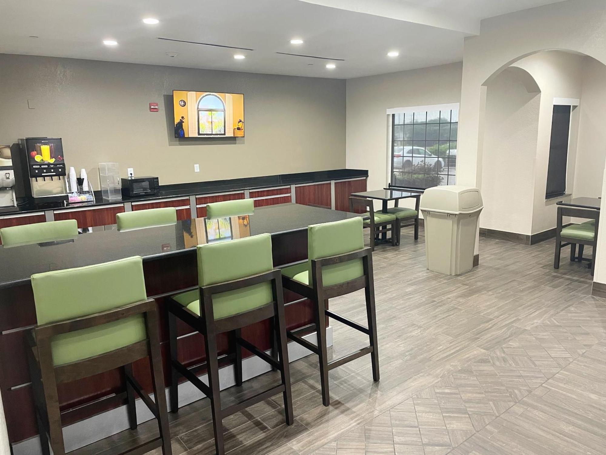 圣安东尼奥阿拉莫区速8酒店 外观 照片